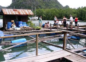 ����̐����ł́A�c�A�[�̋x�e�������˂Ă���